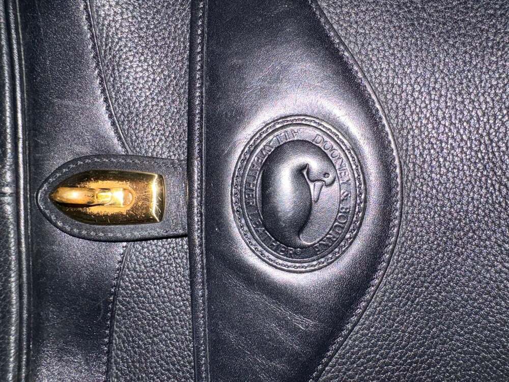 Vintage Dooney & Bourke All Weather Leather Carrier Black Purse - Picture 11 of 13